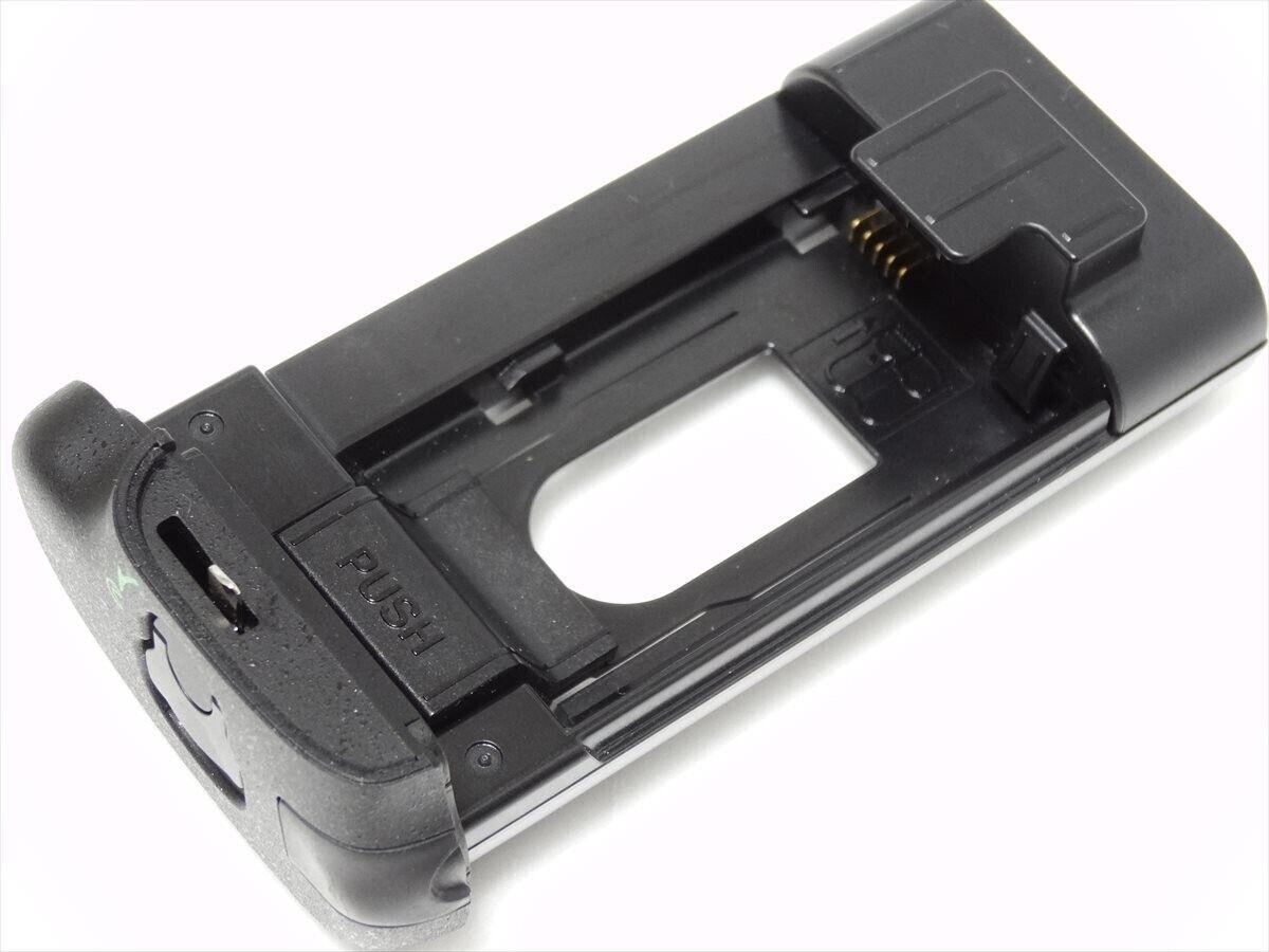 Nikon MS-D12EN Rechargeable Lithium-Ion Battery Holder W/ Case Japan #23164