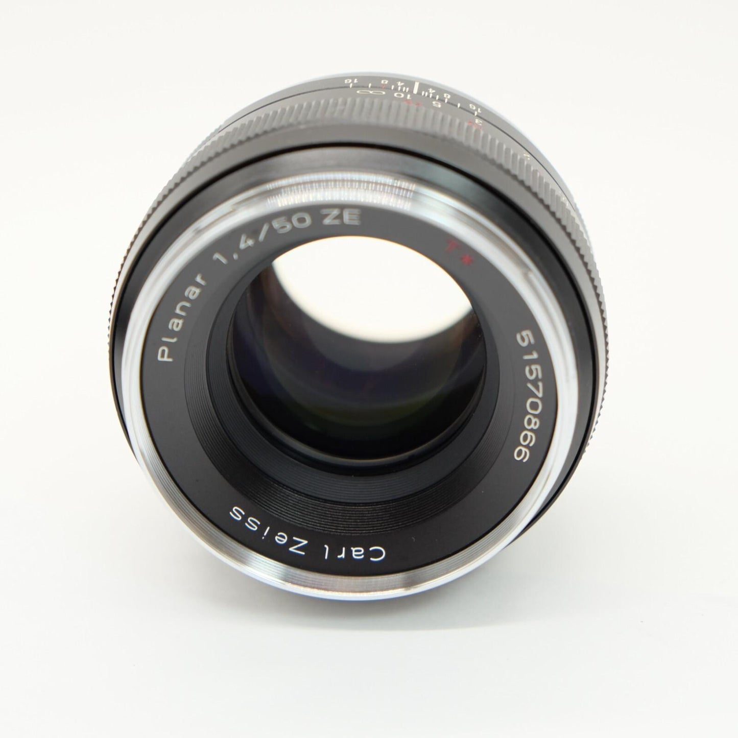 [N Mint] Carl Zeiss Planar T* 50mm F/1.4 ZE Lens for Canon EF W/ Hood Japan 1136
