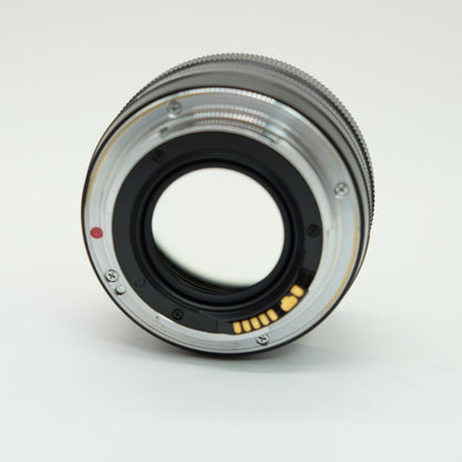 [N Mint] Carl Zeiss Planar T* 50mm F/1.4 ZE Lens for Canon EF W/ Hood Japan 1136