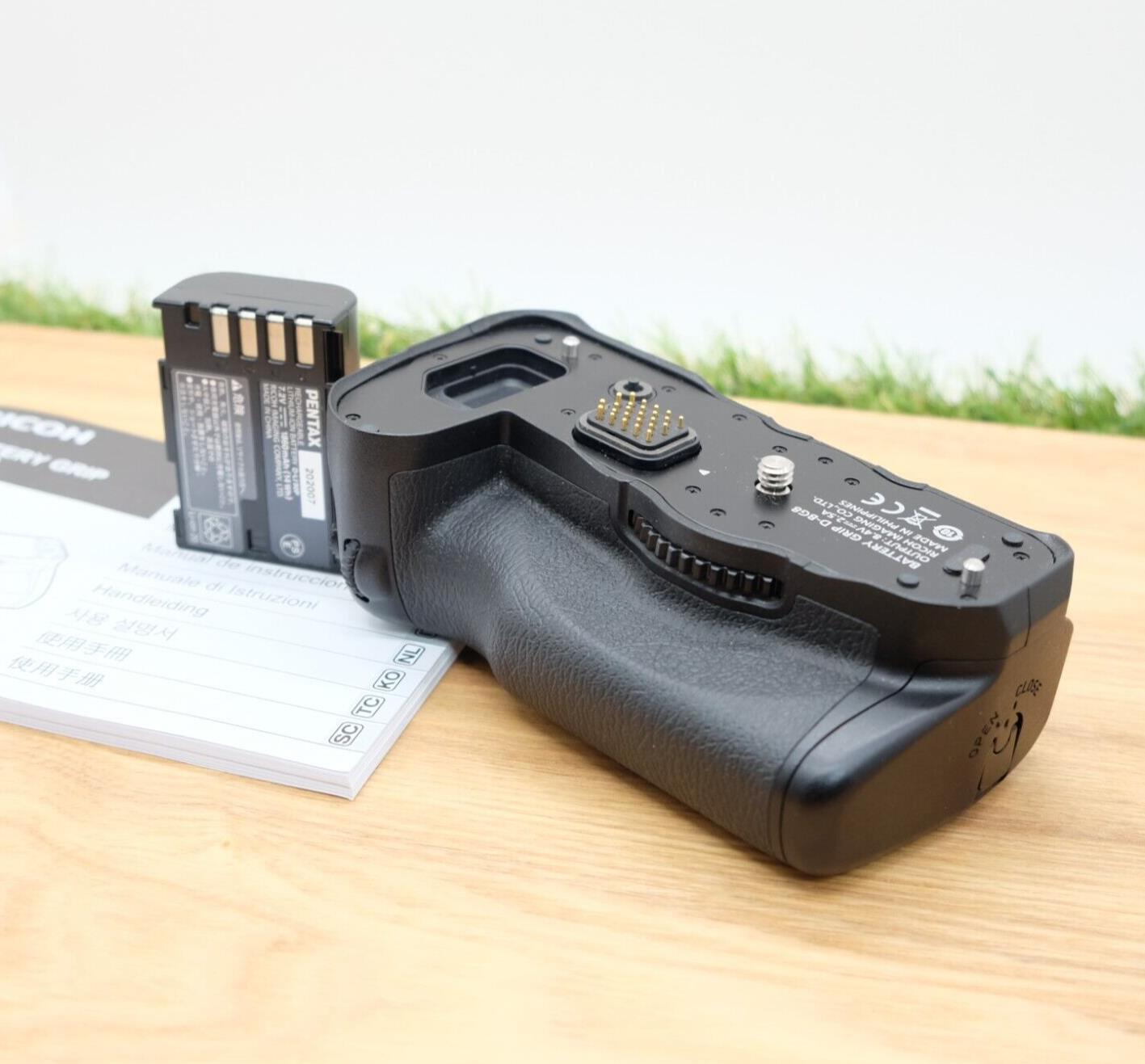 PENTAX D-BG8 Battery Grip for K-3 Mark III Black W/ Battery Japan [Mint] #1206