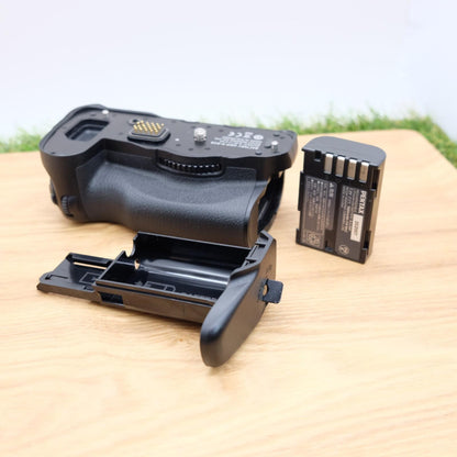 PENTAX D-BG8 Battery Grip for K-3 Mark III Black W/ Battery Japan [Mint] #1206