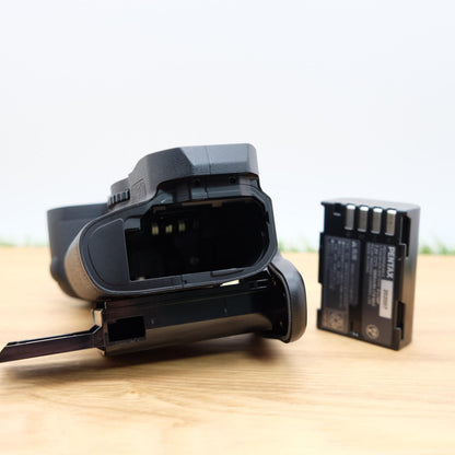PENTAX D-BG8 Battery Grip for K-3 Mark III Black W/ Battery Japan [Mint] #1206