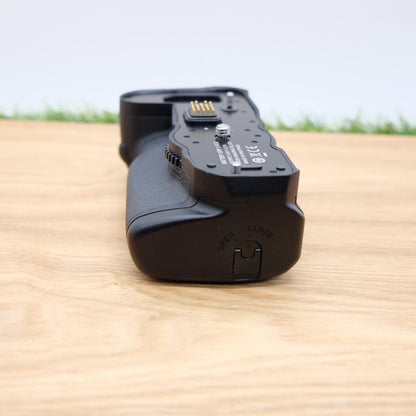 PENTAX D-BG8 Battery Grip for K-3 Mark III Black W/ Battery Japan [Mint] #1206