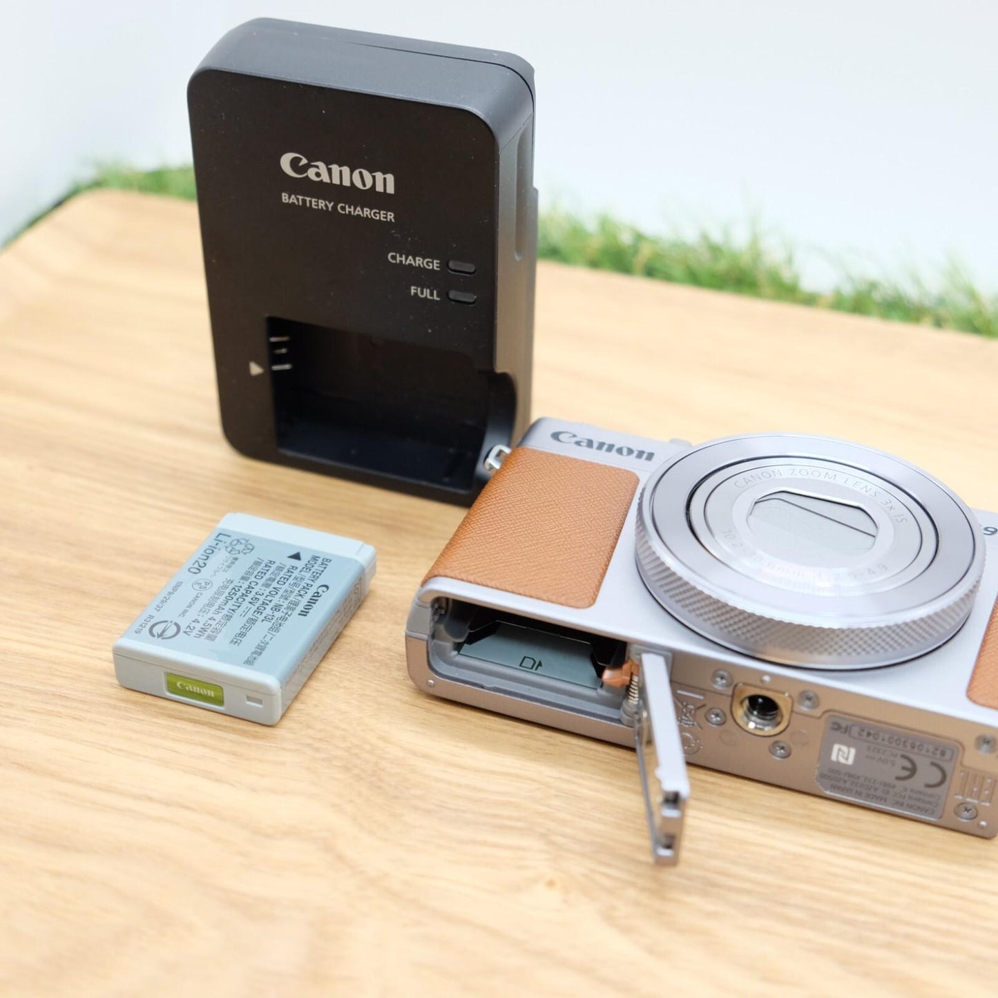 Canon PowerShot G9 X Mark II Silver 20.1MP Digital Camera W/ box JP [Mint] #1208