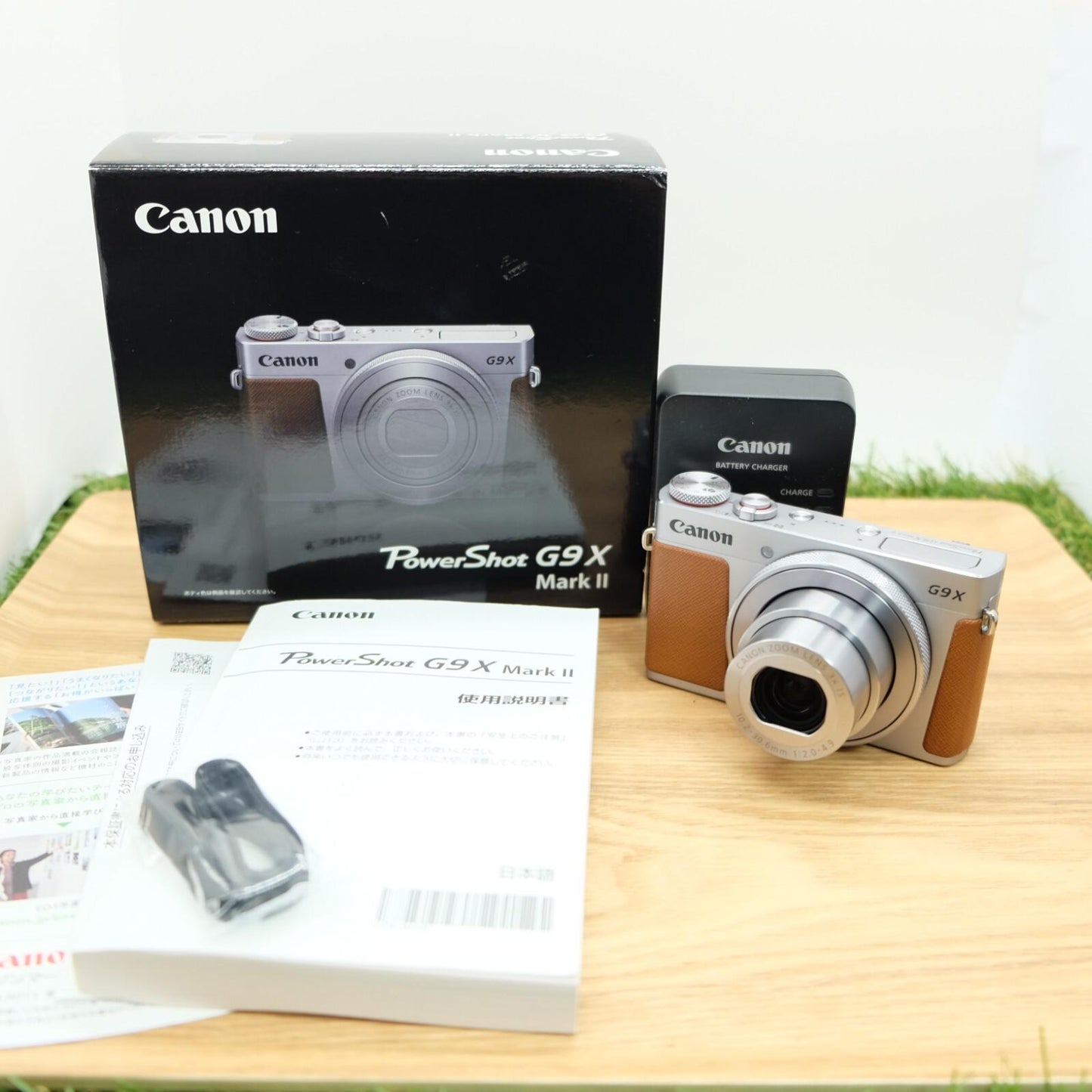Canon PowerShot G9 X Mark II Silver 20.1MP Digital Camera W/ box JP [Mint] #1208