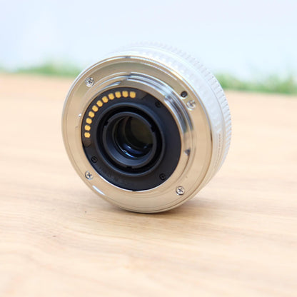 OLYMPUS Lens M.ZUIKO DIGITAL 17mm F2.8 Micro Silver W/ Hood Japan [Mint] #1005B