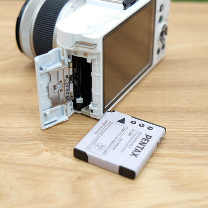 Pentax Q-S1 12.4MP White 02 Standard Zoom Lens Kit W/ Box Japan [Mint] #1230