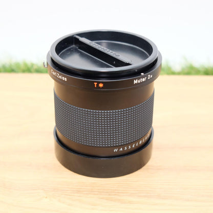 Hasselblad Carl Zeiss T* Mutar 2x Teleconverter Black W/Cap Japan [N Mint] #1233