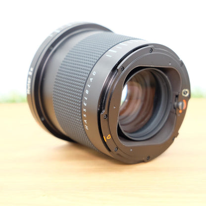 Hasselblad Carl Zeiss T* Mutar 2x Teleconverter Black W/Cap Japan [N Mint] #1233