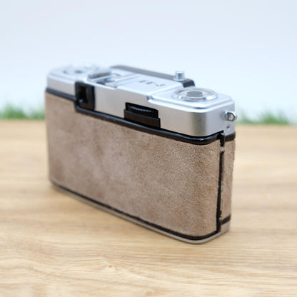 Olympus PEN EE-3 35mm Brown Suede leather Half Frame Film JP [Excellent] #1243