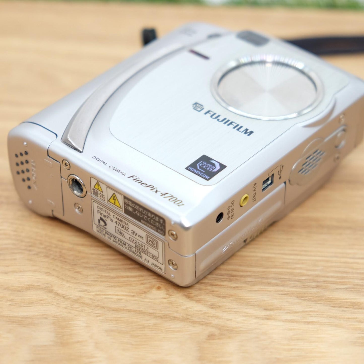 FUJIFILM Fuji FinePix 4700z 4.3MP Silver Digital Camera Japan [Near Mint] #1049B