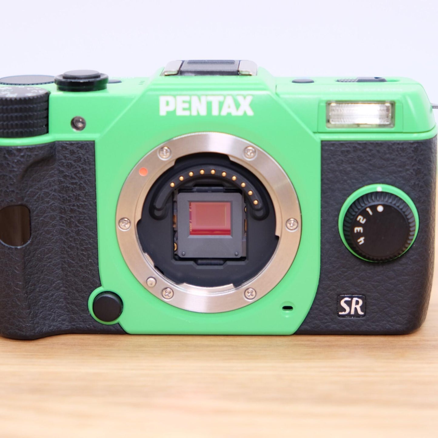 Pentax Q10 12.4MP Mirrorless Digital Camera Green Rare W/ Box Japan [Mint] #1250