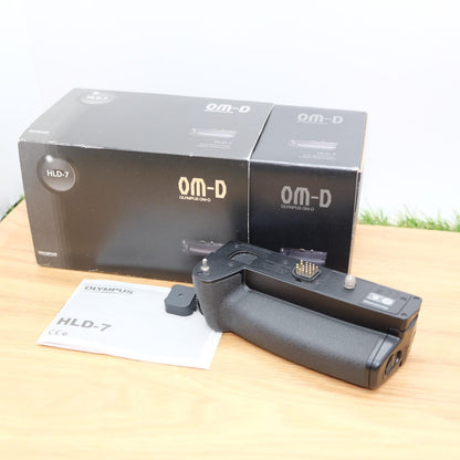 OLYMPUS HLD-7 Power Battery Holder for E-M1 Mark II W/ Box Japan [Mint] #23041A