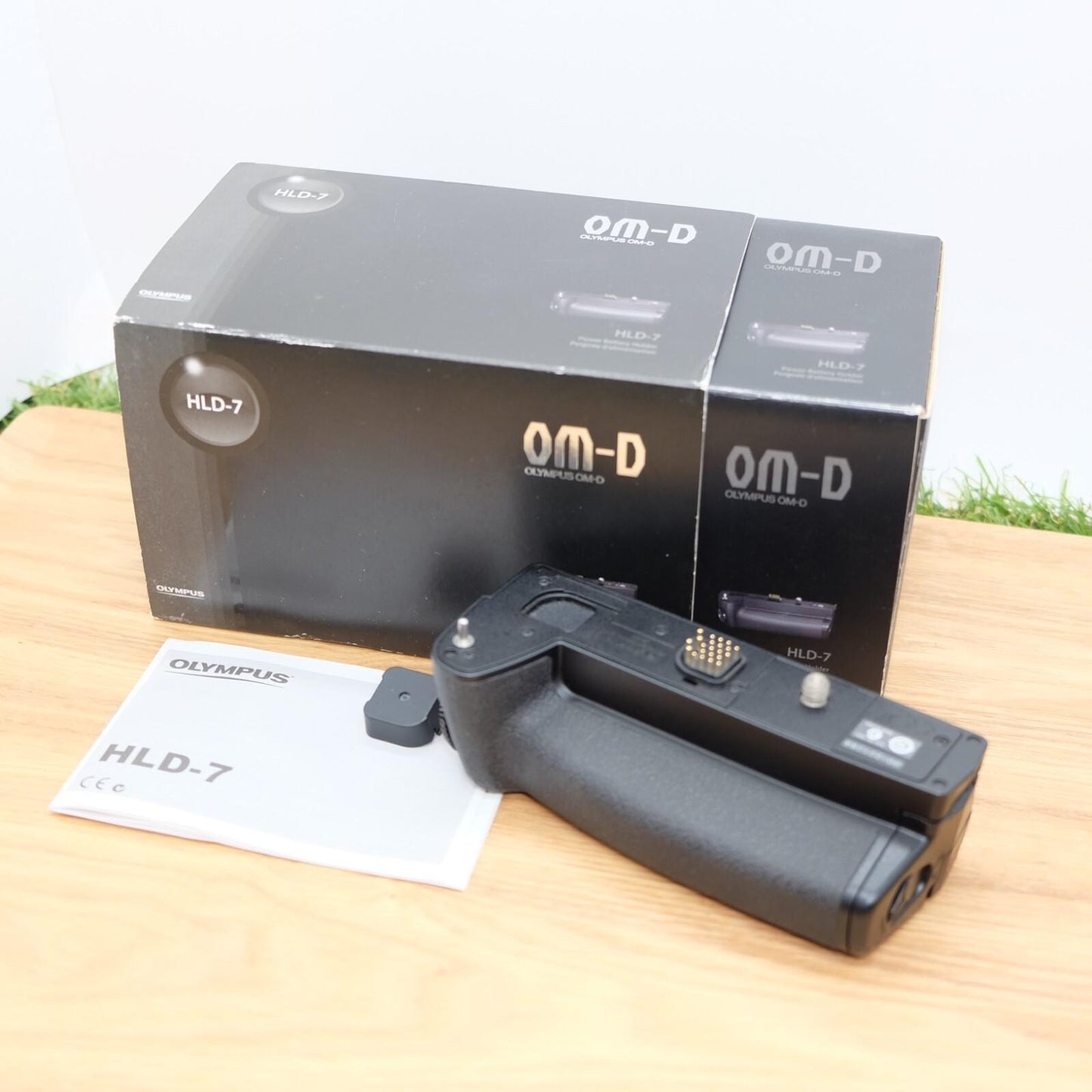 OLYMPUS HLD-7 Power Battery Holder for E-M1 Mark II W/ Box Japan [Mint] #23041A