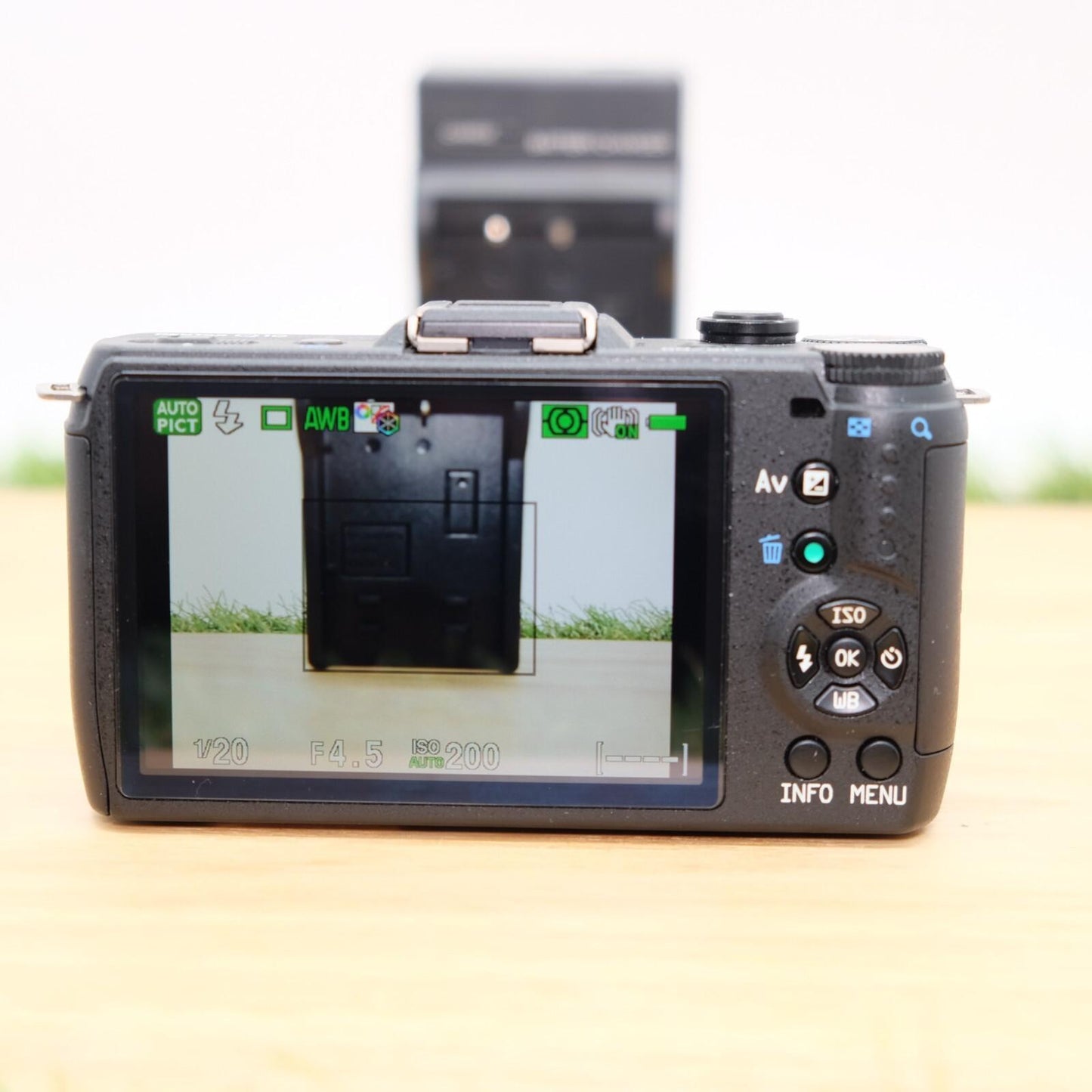 Pentax Q10 12.4MP Mirrorless Digital Camera Black & 02 Lens Japan [Mint] #1202A