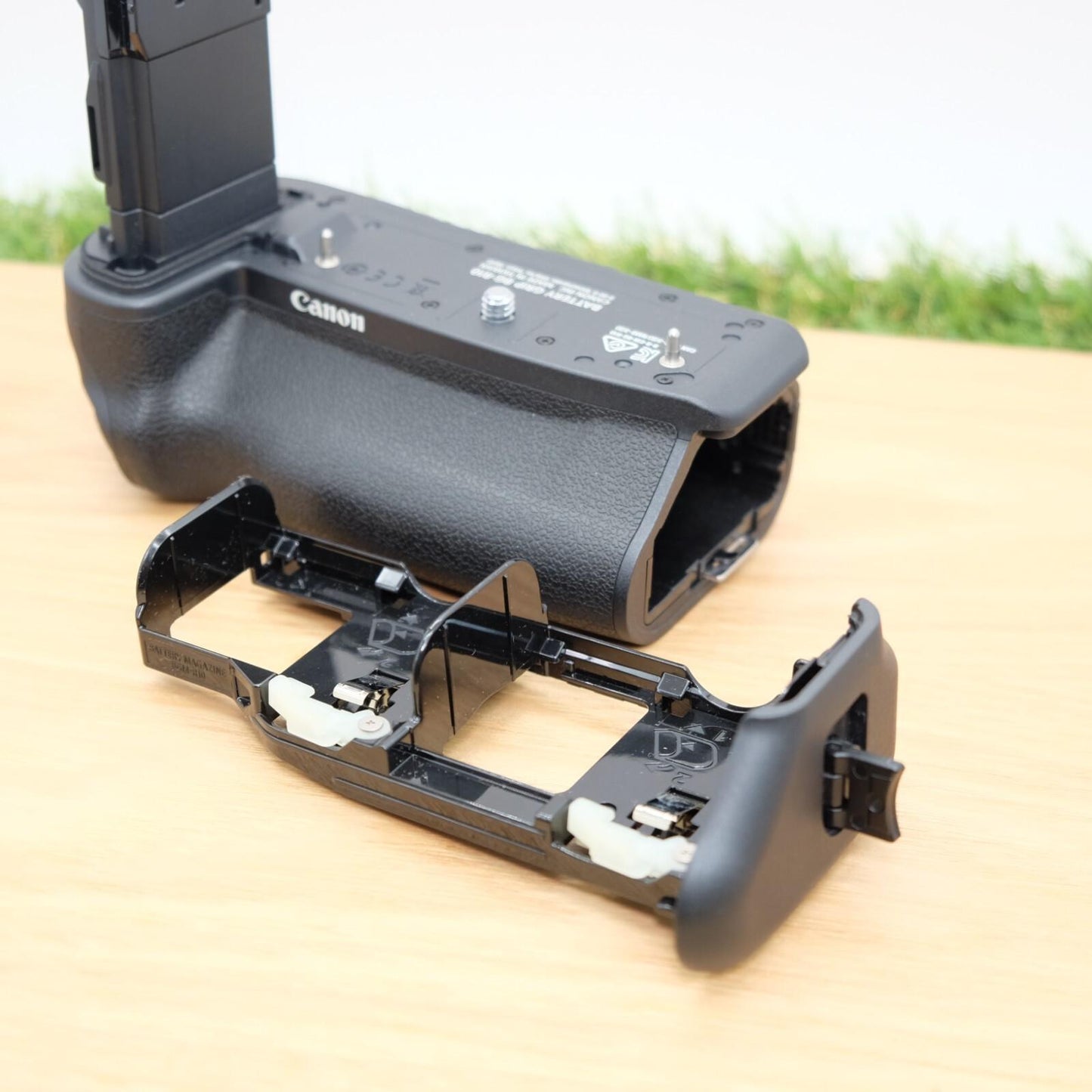 Canon BG-R10 Battery Grip for  EOS R5  R6 Black W/ Box Japan [Mint] #1214A