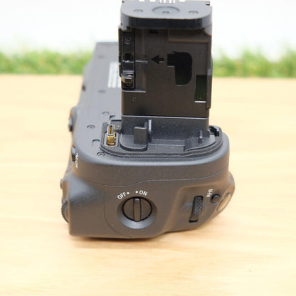 Canon BG-R10 Battery Grip for  EOS R5  R6 Black W/ Box Japan [Mint] #1214A