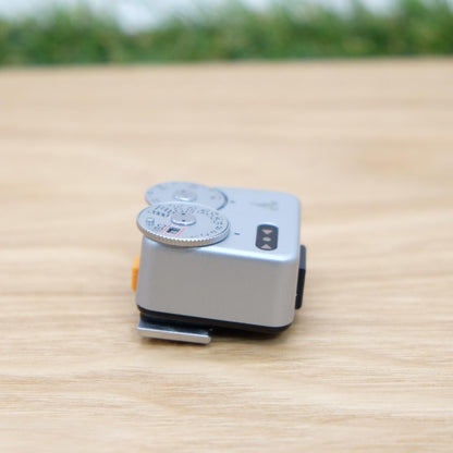 Voigtlander VC Meter Silver Shoe Mount Light Meter Japan [Near Mint]  #1142A