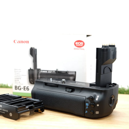 Canon BG-E6 Battery Grip  EOS 5D Mark II Black W/ Box From Japan [Mint] #1028C