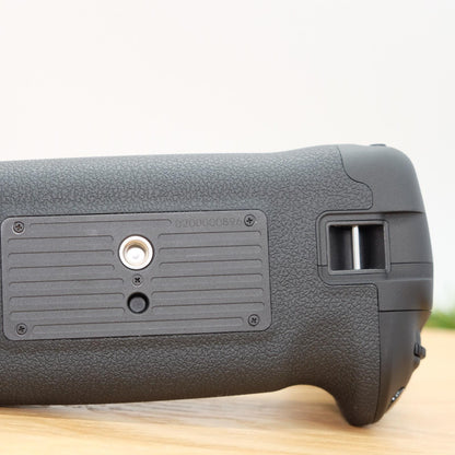 Canon BG-E20 Battery Grip For EOS 5D MarkIV Camera W/ Box Japan [Mint]  #1022F