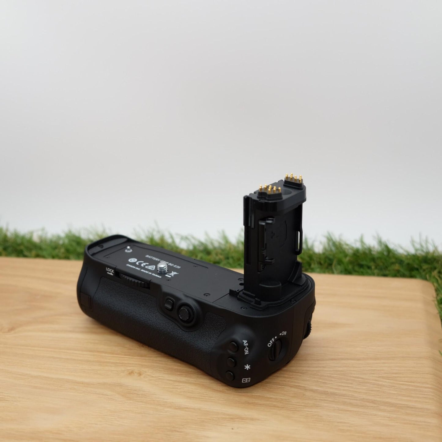 Canon BG-E20 Battery Grip For EOS 5D MarkIV Camera W/ Box Japan [Mint]  #1022F