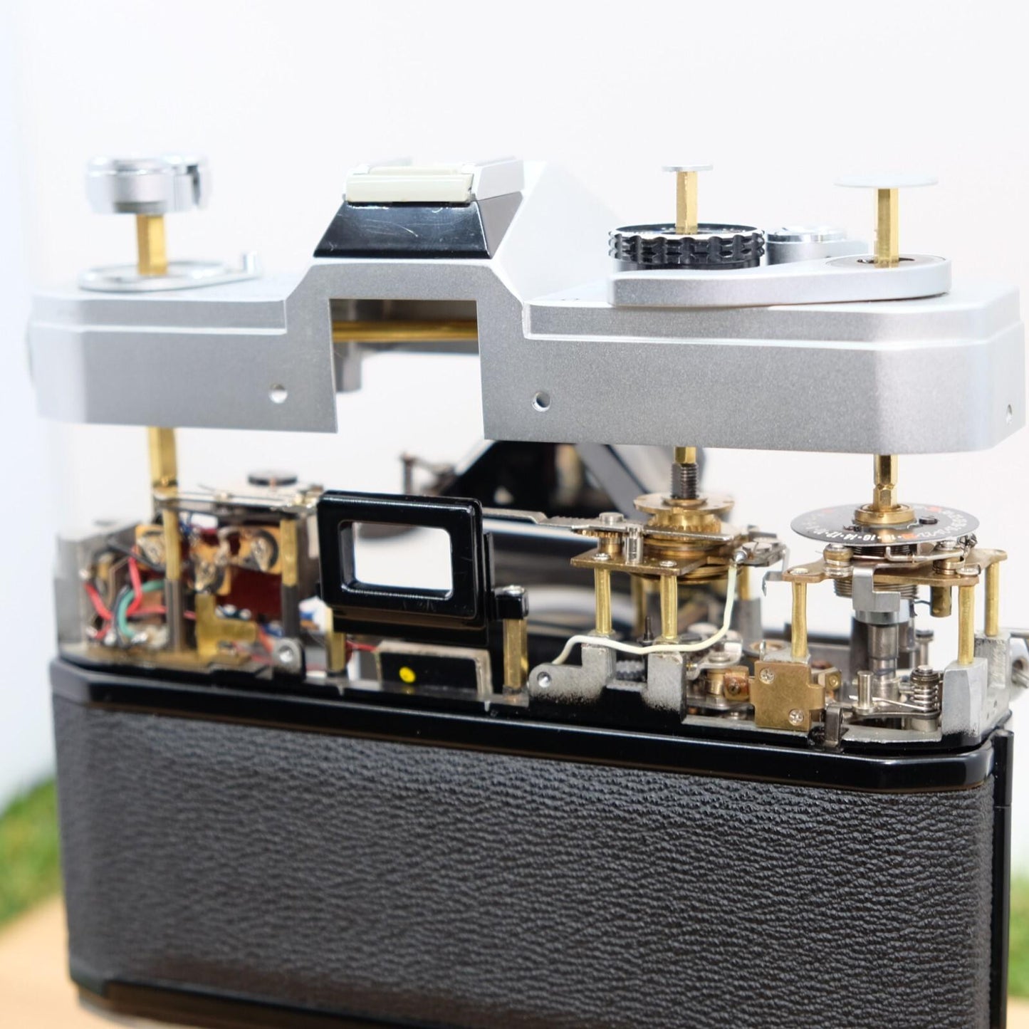 Canon FTb QL 35mm Film Sliver Artistic Brass Skeleton Japan [Pre Order] #1298A