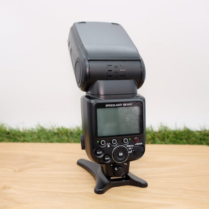 Nikon SB-910 Speedlight Shoe Mount Flash Tested Black W/ Case JP [Mint] #1144B
