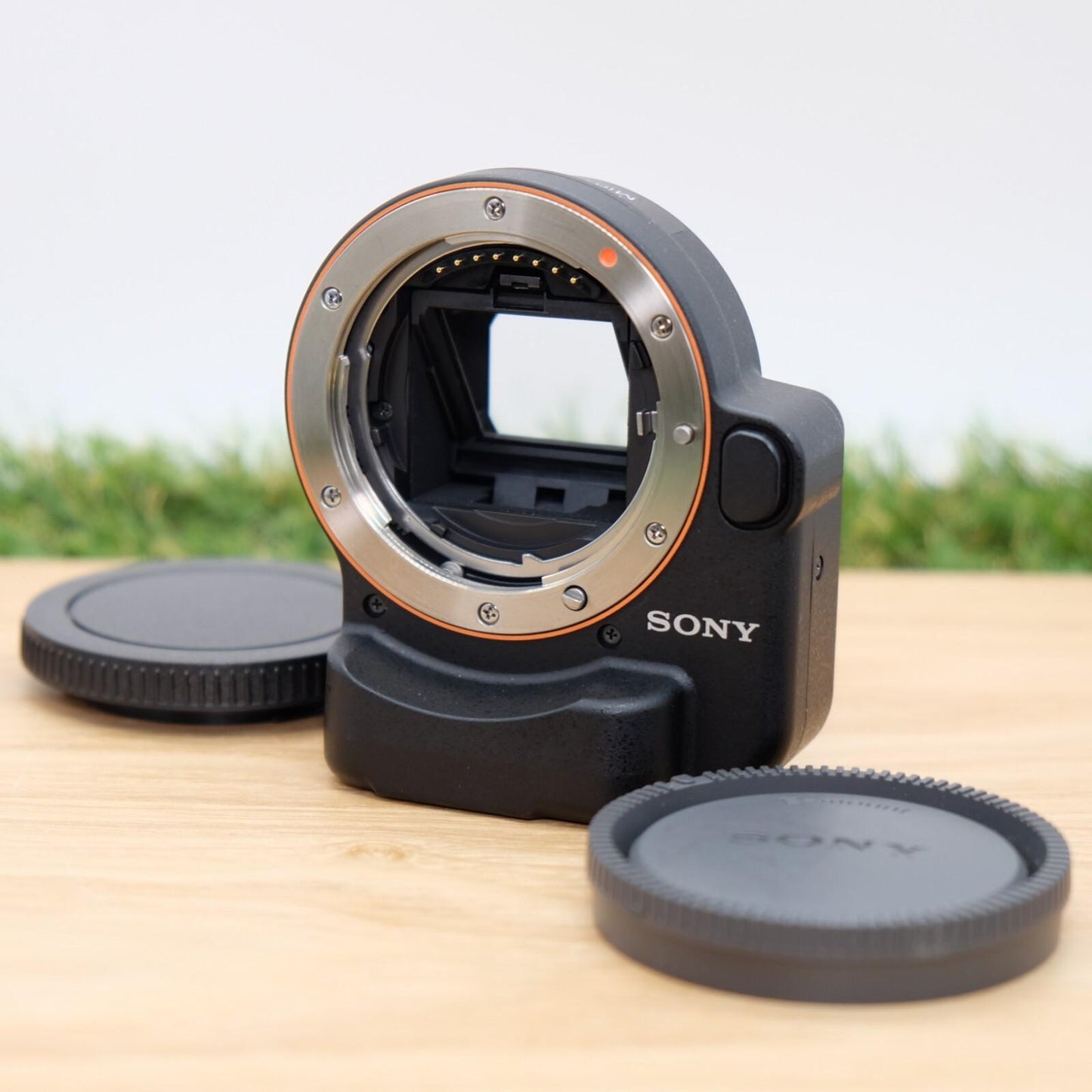 Sony LA-EA2 A-mount to E-mount FE Lens Adapter Black W/ Cap Japan [Mint] #1229B