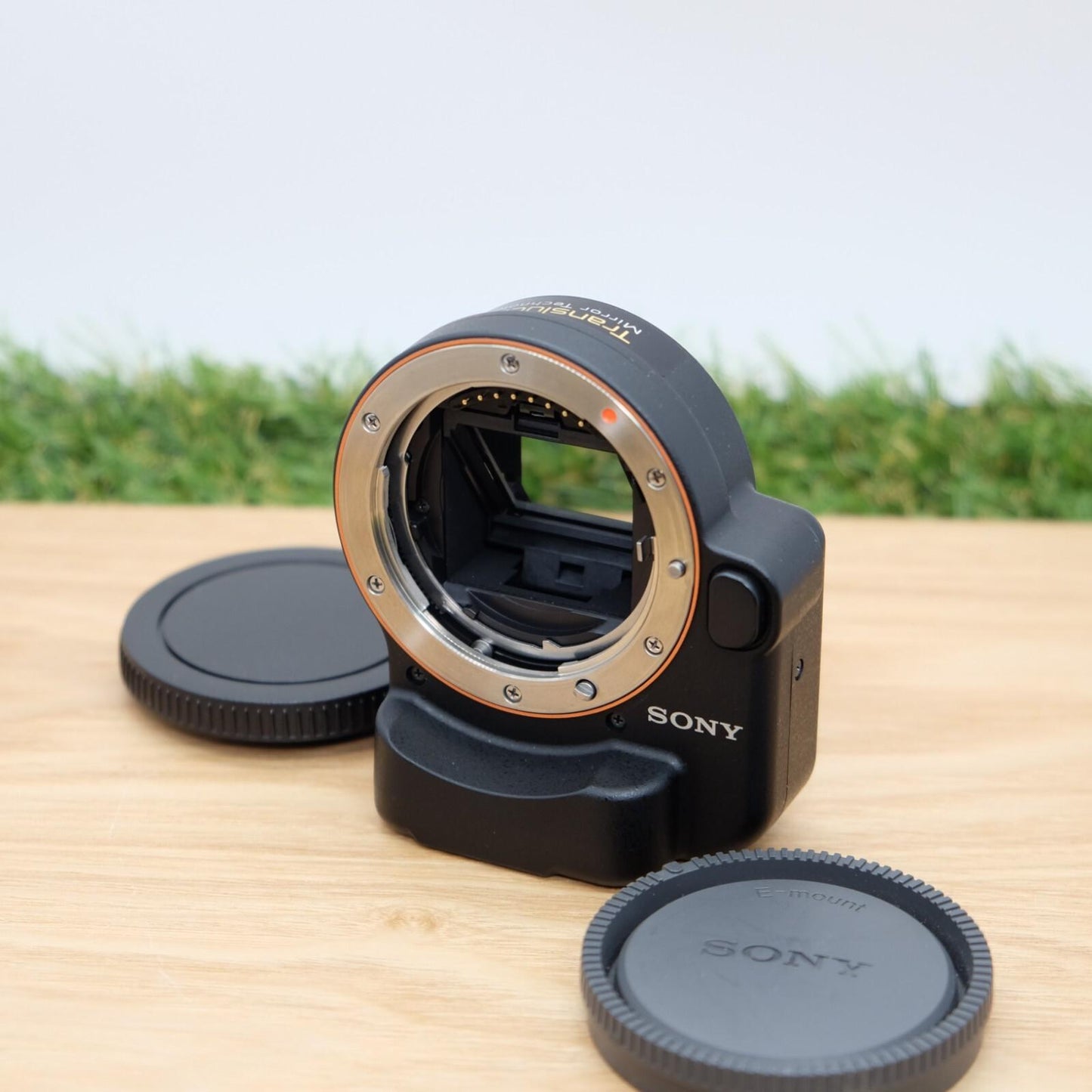 Sony LA-EA2 A-mount to E-mount FE Lens Adapter Black W/ Cap Japan [Mint] #1229B