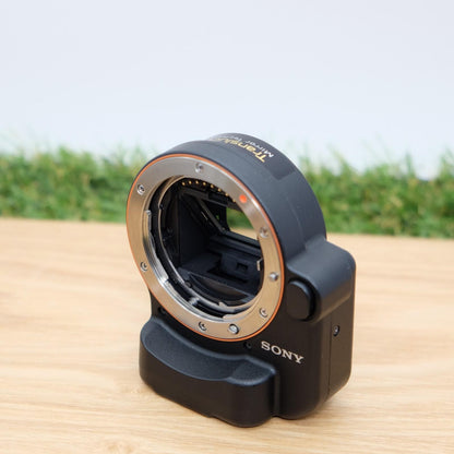 Sony LA-EA2 A-mount to E-mount FE Lens Adapter Black W/ Cap Japan [Mint] #1229B