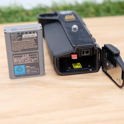 OLYMPUS HLD-8 8G & 6P Set Power Battery Holder for E-M5 Japan [Near Mint] #1087C