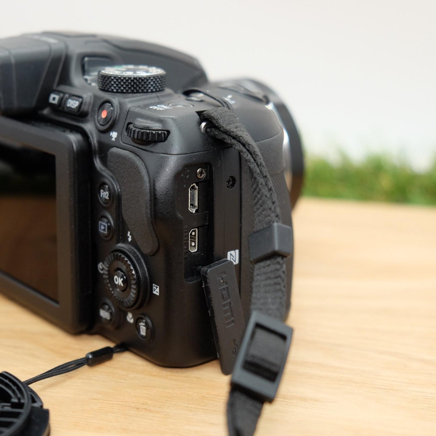 Nikon COOLPIX B700 Compact Digital Camera Black 20.2MP W/ Box JP [Mint] #1179B