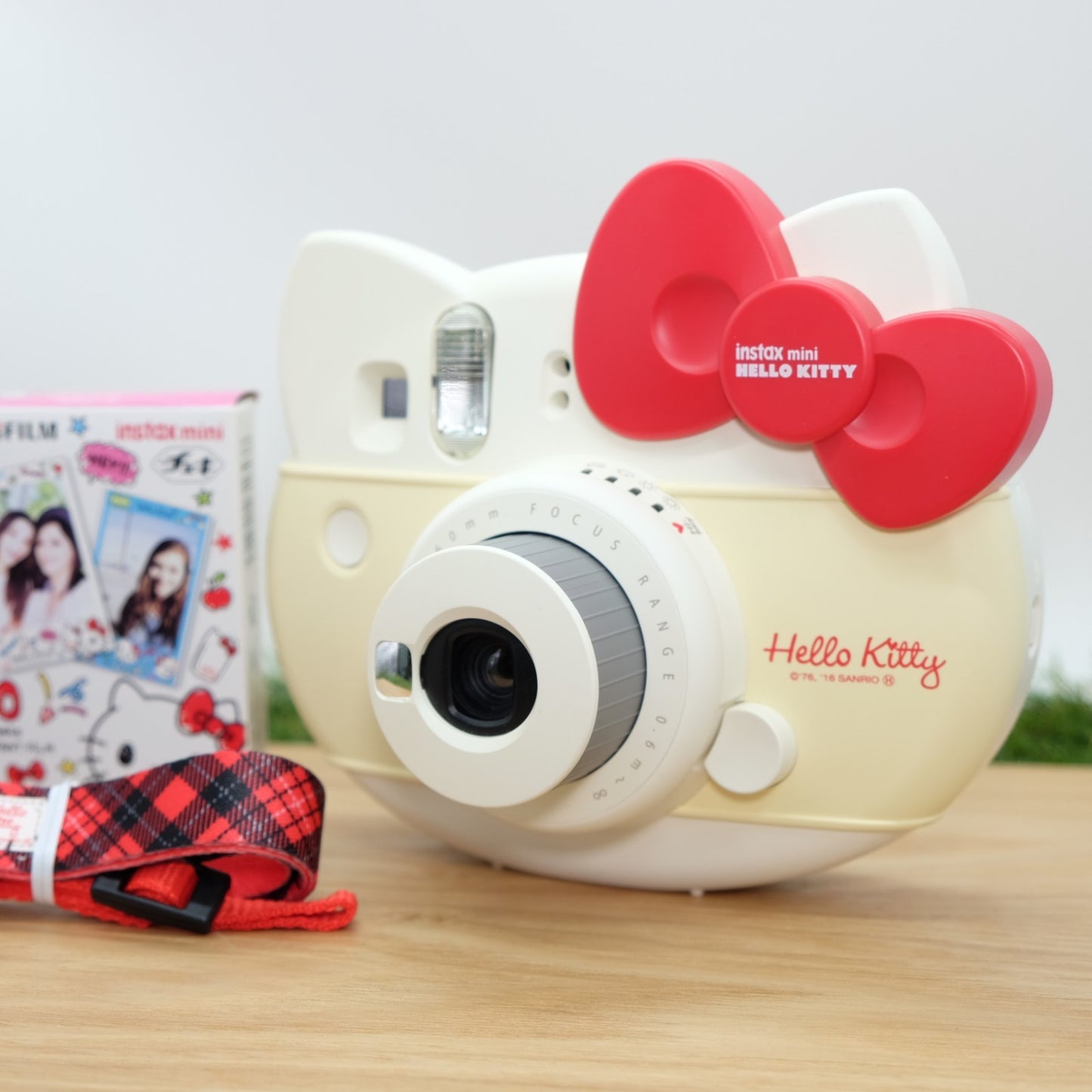 FUJIFILM Instant Camera Cheki Hello Kitty INS MINI Red Japan [Near Mint] #1319