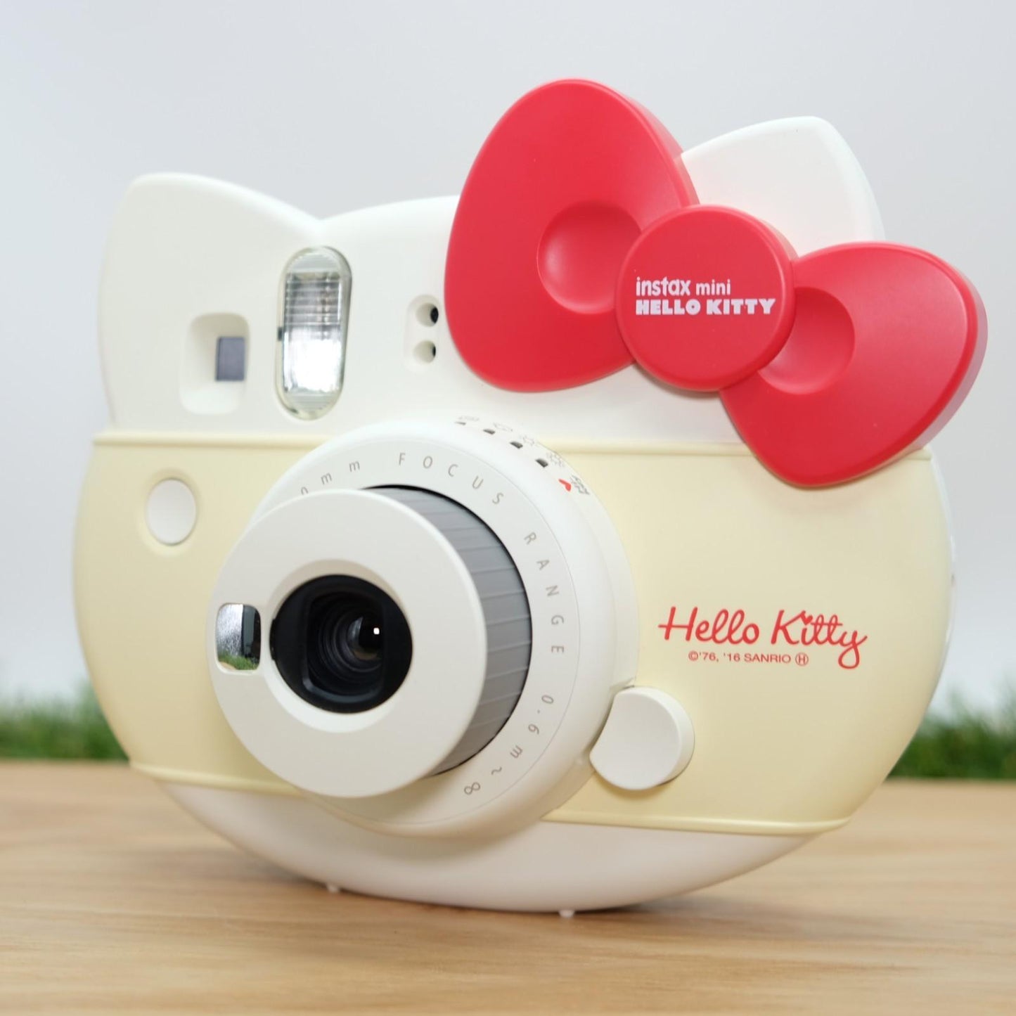 FUJIFILM Instant Camera Cheki Hello Kitty INS MINI Red Japan [Near Mint] #1319