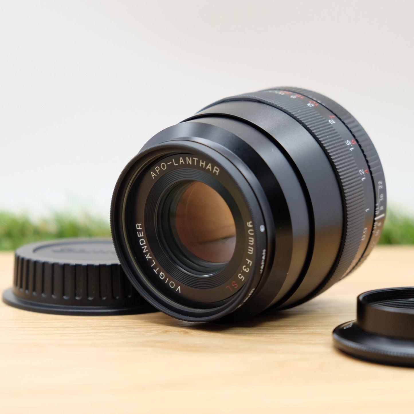 Voigtlander 90mm f/3.5 Apo Lanthar SL II Lens for EF Canon Japan [N Mint] #1324