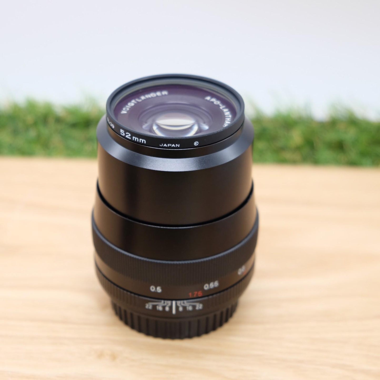Voigtlander 90mm f/3.5 Apo Lanthar SL II Lens for EF Canon Japan [N Mint] #1324