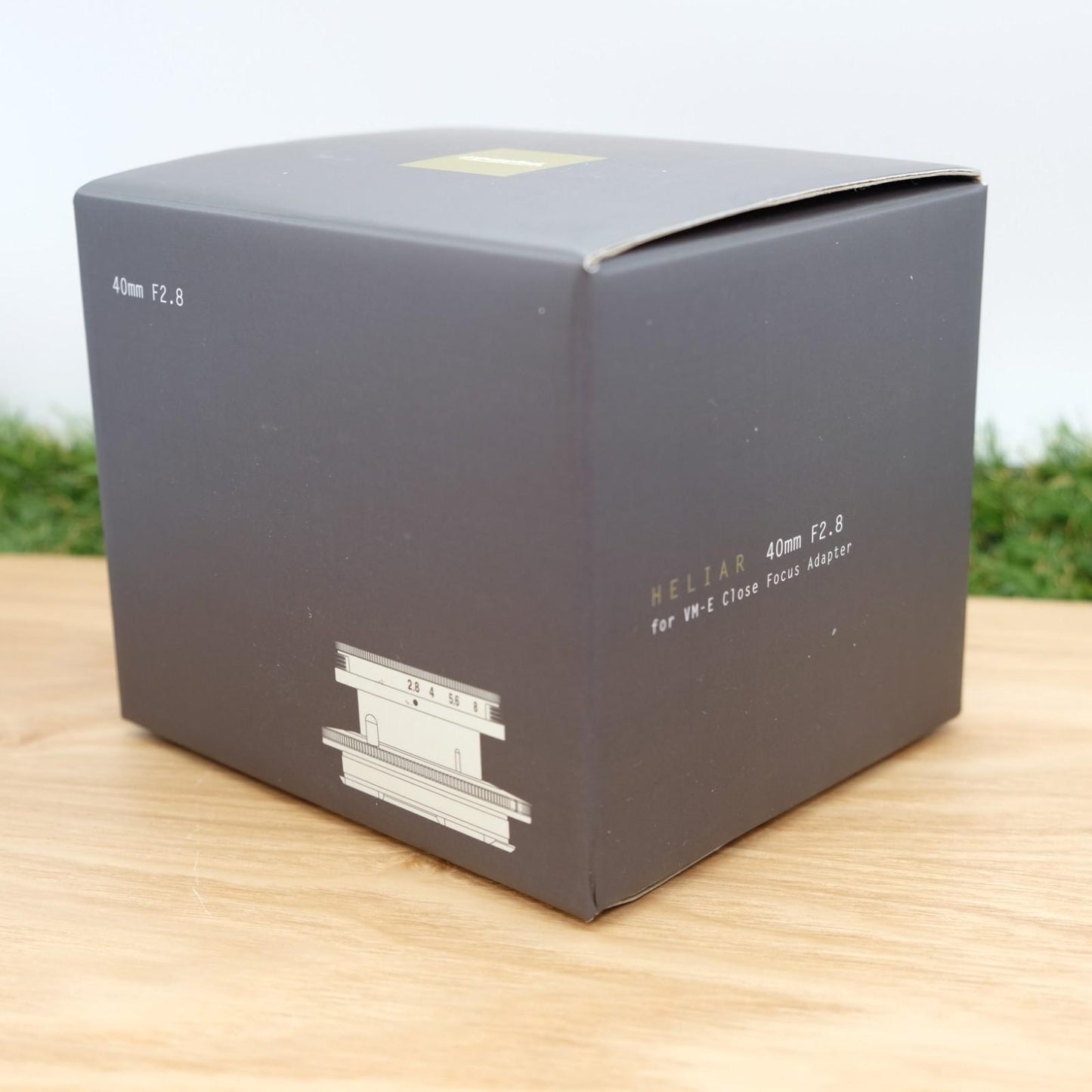 Voigtlander Heliar 40mm f/2.8 Lens for VM-E Close Focus W/ Box [Top Mint] 1332