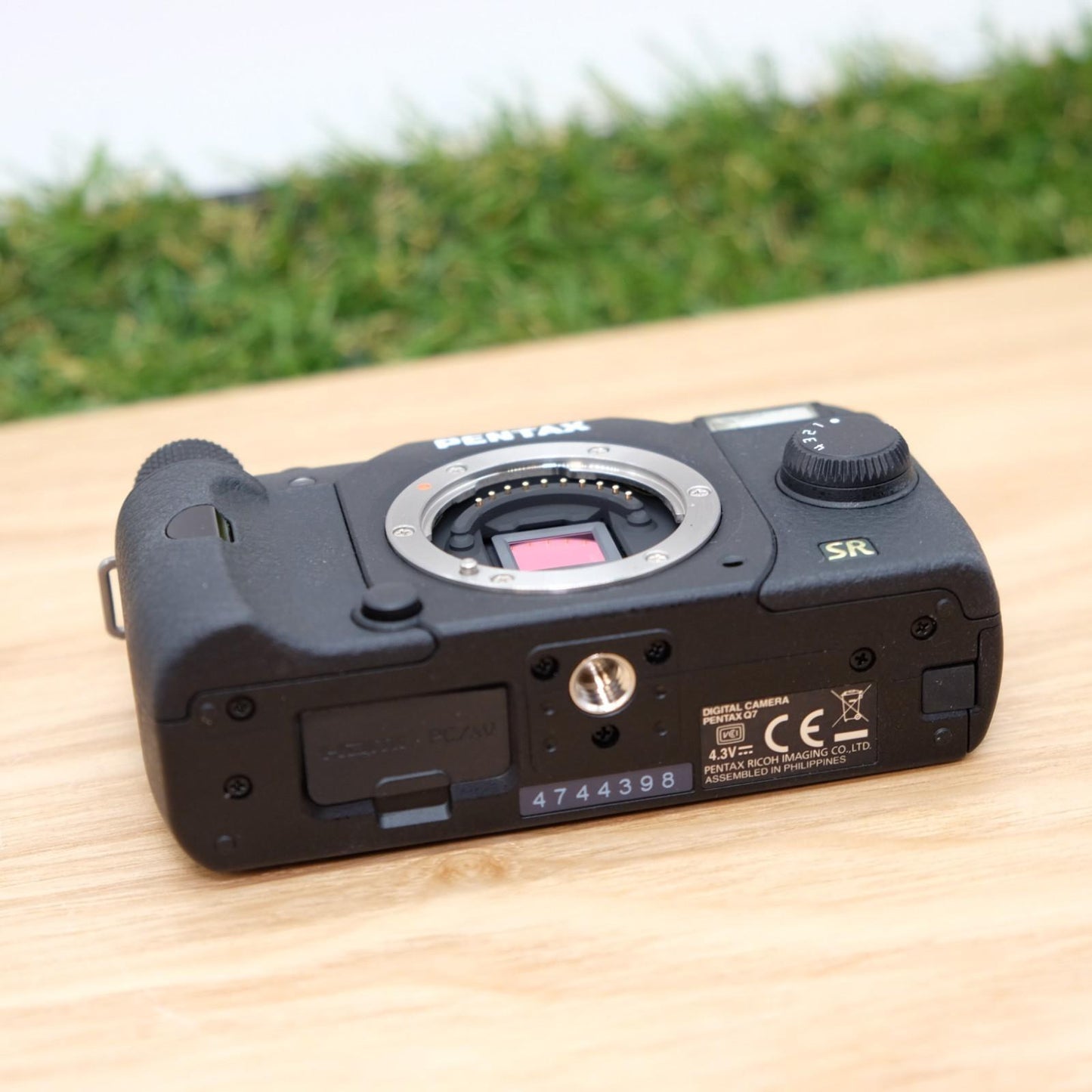 Pentax Q7 12.4MP Mirroless Digital Camera Black Body W/ Box Japan [Mint] #1218A