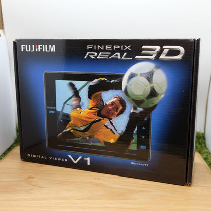 Fujifilm FinePix Real 3D V1 10MP Monitor Camera Black W/ Box Japan [Mint] #1246A