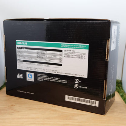 Fujifilm FinePix Real 3D V1 10MP Monitor Camera Black W/ Box Japan [Mint] #1246A