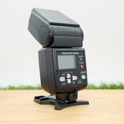Nikon Speedlight SB-600 Shoe Mount Flash SB 600 W/ Case Japan [Near Mint] #1292