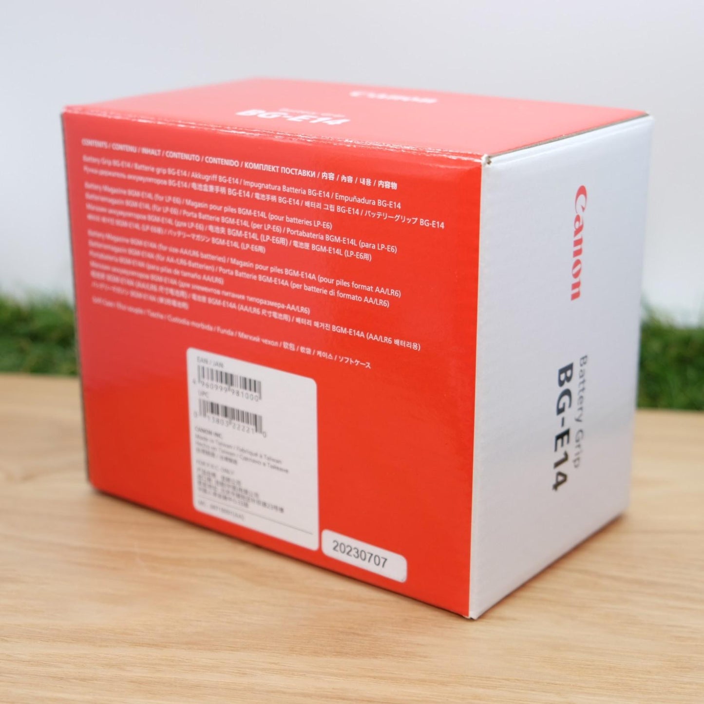 Canon バッテリーグリップ BG-E14 EOS 70D 80D 90D用 箱付き 日本製 [新品 -] #1151C 