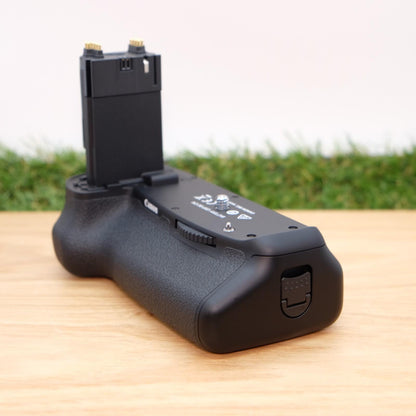 Canon バッテリーグリップ BG-E14 EOS 70D 80D 90D用 箱付き 日本製 [新品 -] #1151C 
