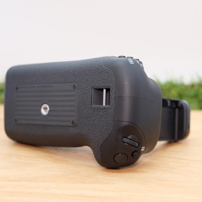 Canon バッテリーグリップ BG-E14 EOS 70D 80D 90D用 箱付き 日本製 [新品 -] #1151C 