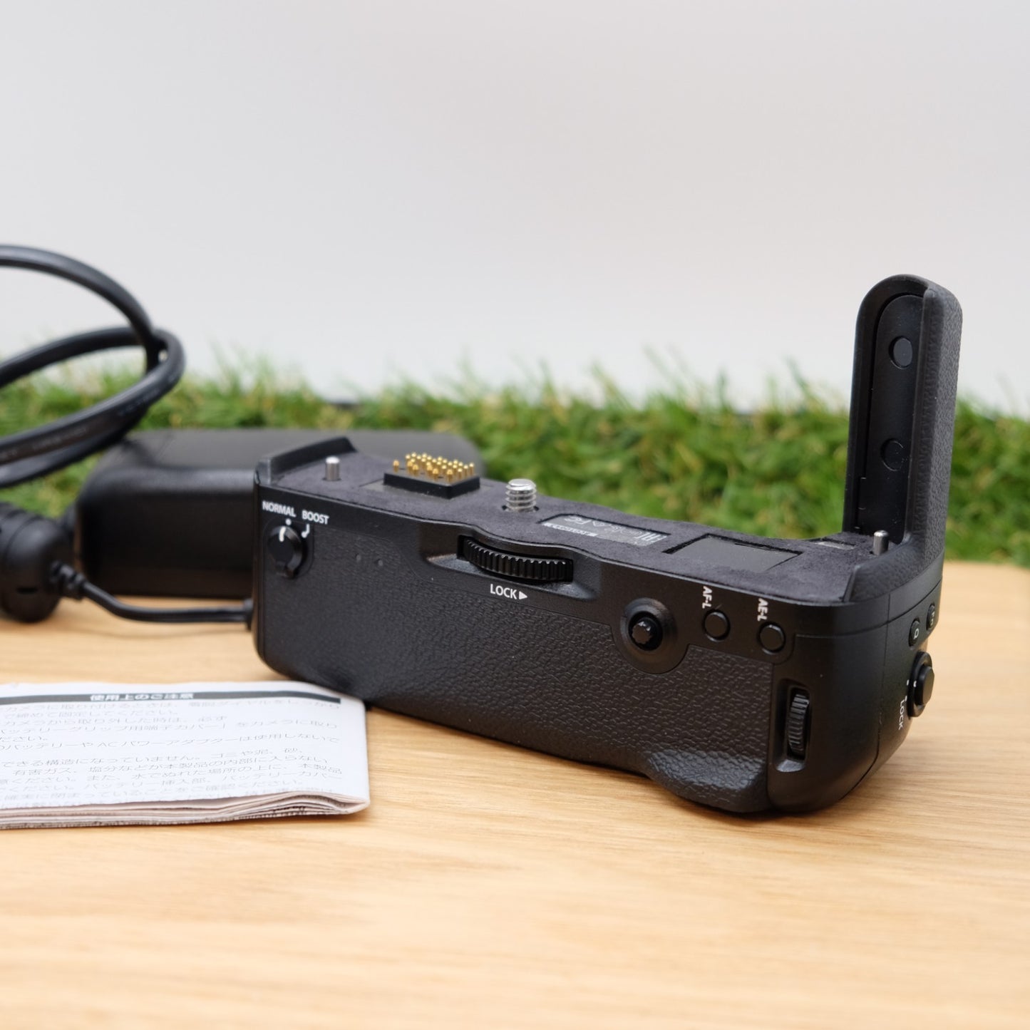 Fujifilm VG-XT3 Vertical Battery Grip for X-T3 W/ Adapter Japan [Mint -] #23147B